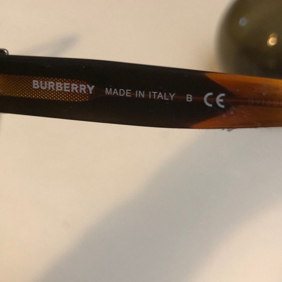 Burberry Sunglasses pre ❤️Ed - Picture 3 of 5